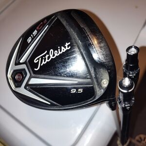 Titleist 915 D2 Golf Driver